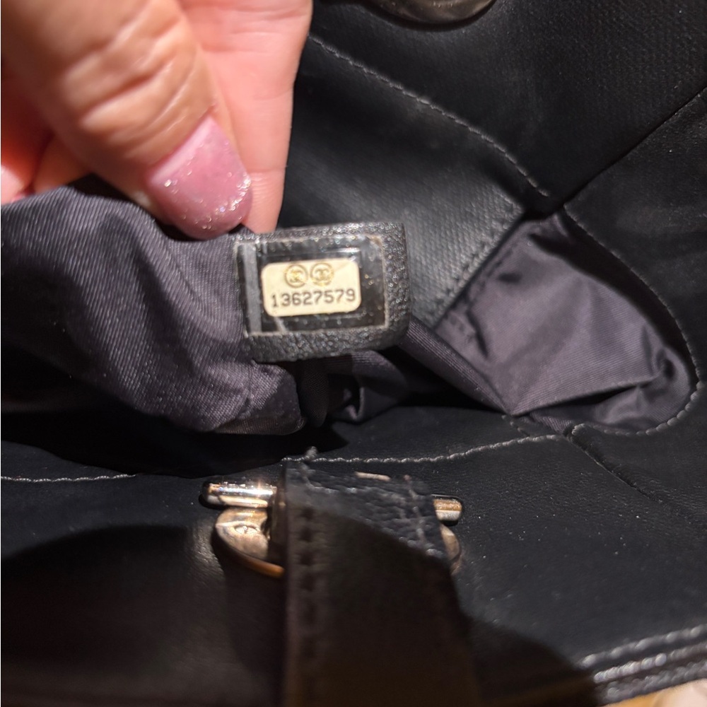 Auth tote chanel bag - Picture 12 of 16